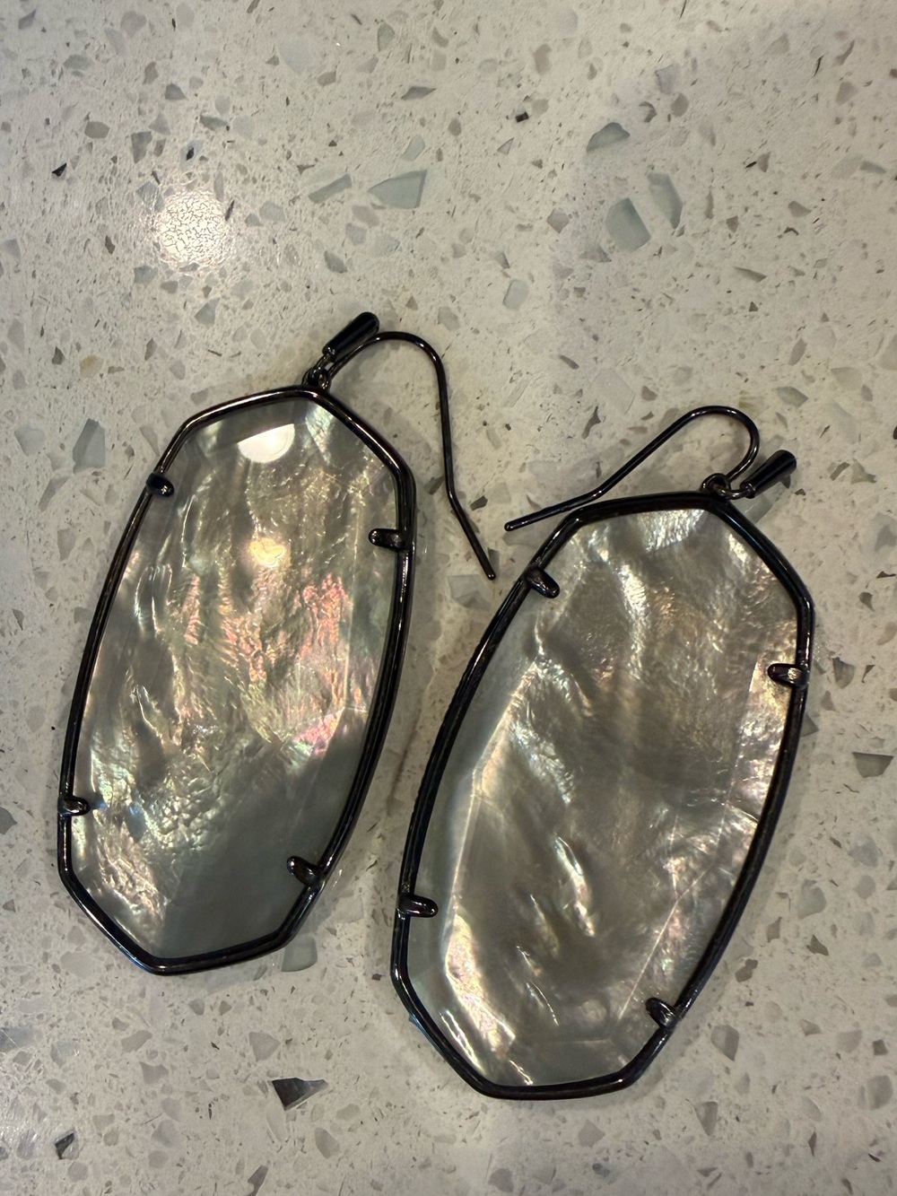 Kendra Scott Iridescent Mother-of-Pearl Drop Earrings - Pewter Frame
